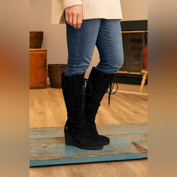 UGG Australia Elsey Black Suede Wedge Lace-Up Tall Boots Women’s Size 7 - Picture 1 of 8